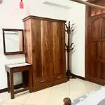 Hurumzi Guest House